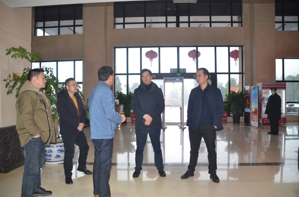 04eec51be8caae306675cd94b638deeb.jpg 04eec51be8caae306675cd94b638deeb.jpg